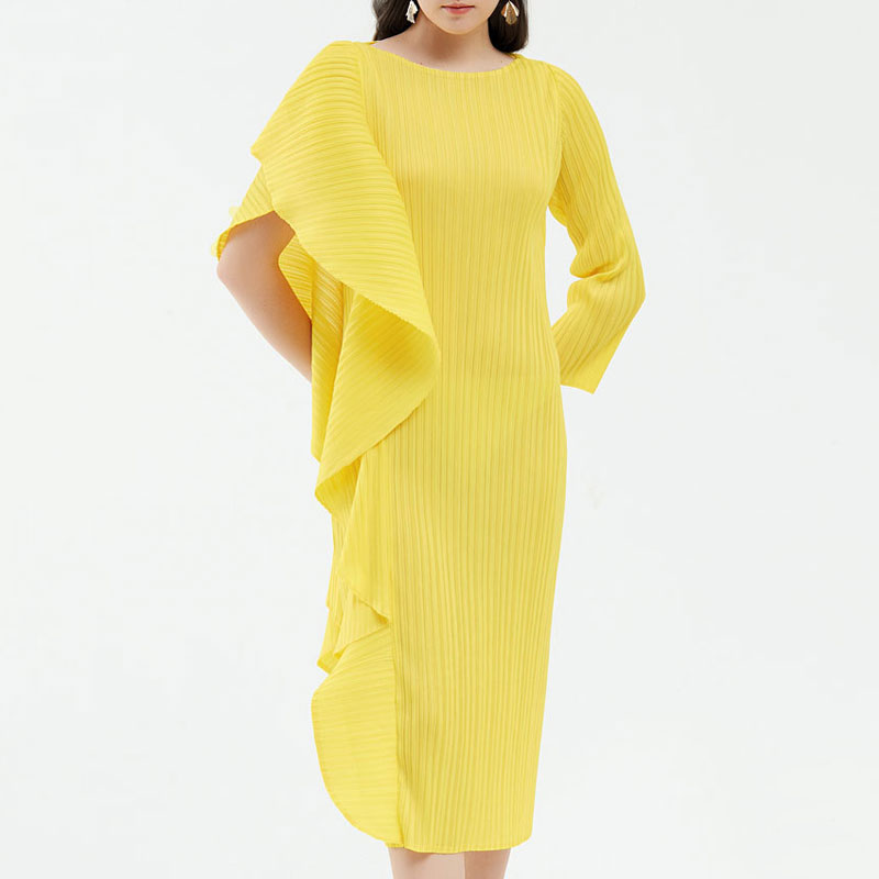 Asymmetrical Ruffled Side Round Neck 3/4 Sleeve Bodycon Pleated Midi Dress