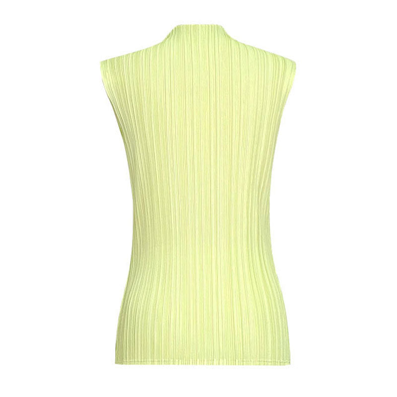 Comfy Solid Color Mock Neck Slim Fit Pleated Sleeveless Top